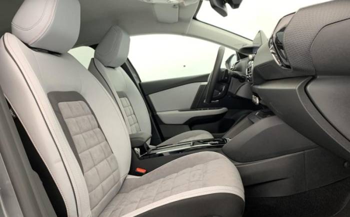 CITROEN C4 PURETECH 130 EAT8 MAX