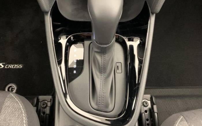 TOYOTA YARIS CROSS HYBRIDE 130H 2WD DESIGN