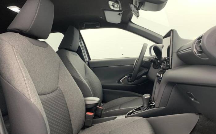 TOYOTA YARIS CROSS HYBRIDE 130H 2WD DESIGN