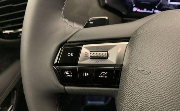 DS N 4 HYBRIDE 145 E-DCT6 ETOILE - ALCANTARA