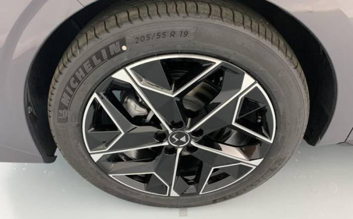DS N 4 HYBRIDE 145 E-DCT6 ETOILE - ALCANTARA