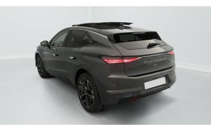 DS N 4 HYBRIDE 145 E-DCT6 ETOILE - ALCANTARA