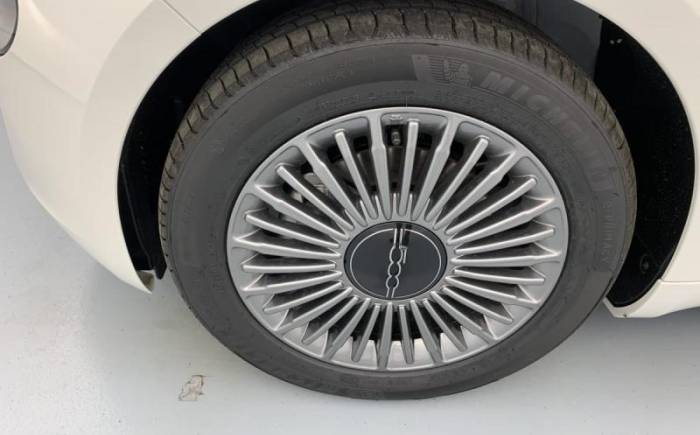 FIAT 500 1.0 65 CH HYBRIDE ICONE