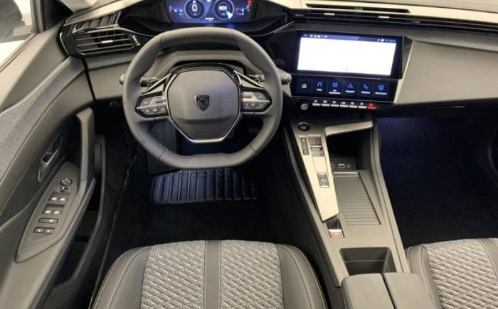 PEUGEOT 308 NOUVELLE BLUEHDI 130CH S S EAT8 ALLURE
