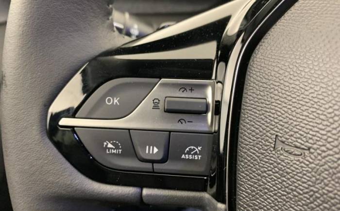 PEUGEOT 308 NOUVELLE BLUEHDI 130CH S S EAT8 ALLURE