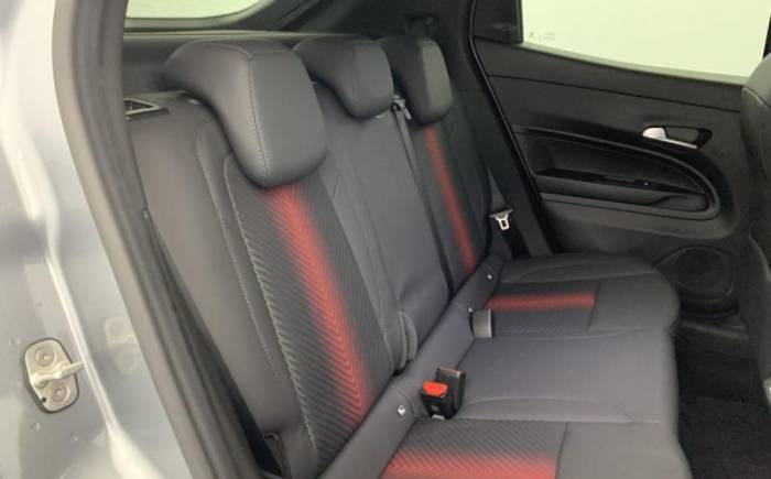 ALFA ROMEO JUNIOR 1.2 IBRIDA 145 CH E-DCT6 TI