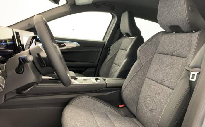 RENAULT RAFALE E-TECH FULL HYBRID 200CH TECHNO