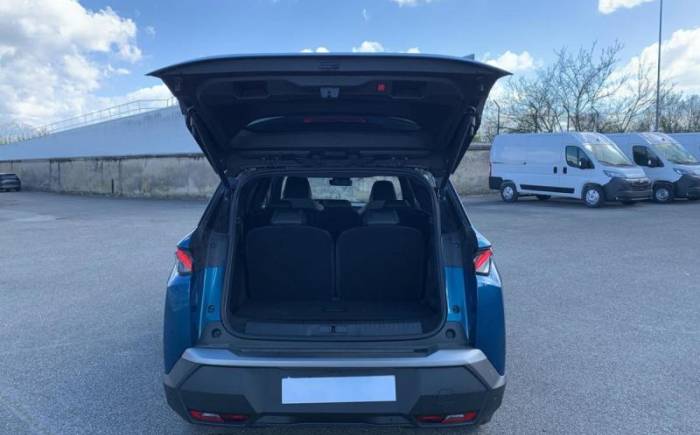 PEUGEOT 5008 HYBRID 145 E-DCS6 GT