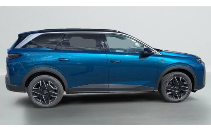 PEUGEOT 5008 HYBRID 145 E-DCS6 GT