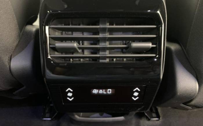 PEUGEOT 5008 HYBRID 145 E-DCS6 ALLURE
