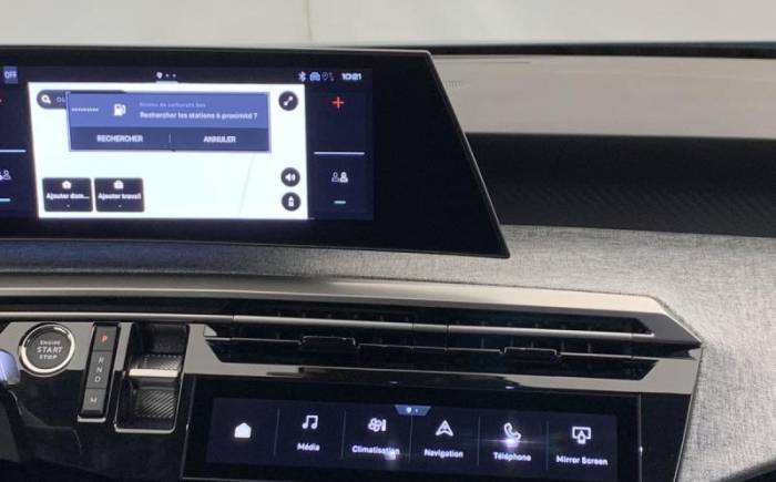 PEUGEOT 5008 HYBRID 145 E-DCS6 ALLURE