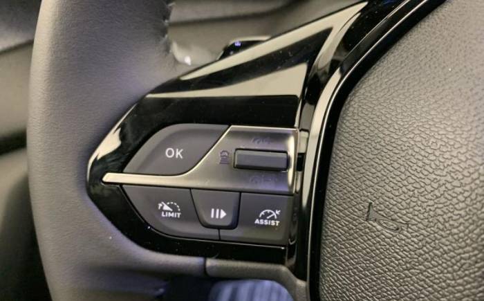 PEUGEOT 308 NOUVELLE BLUEHDI 130CH S S EAT8 ALLURE