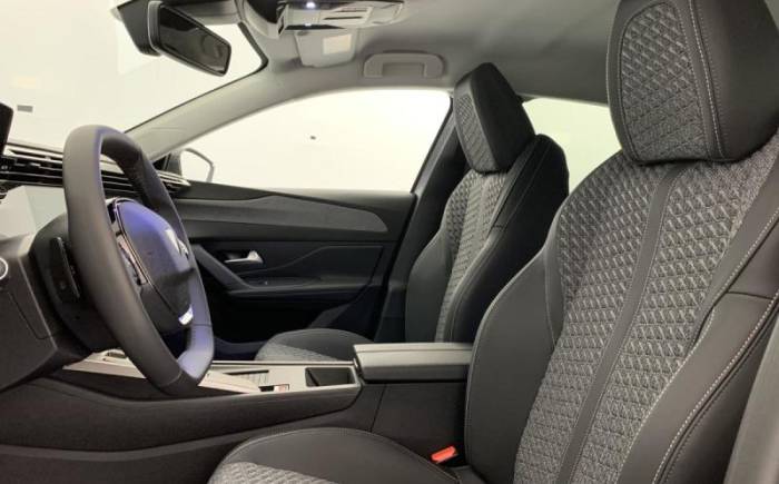 PEUGEOT 308 NOUVELLE BLUEHDI 130CH S S EAT8 ALLURE