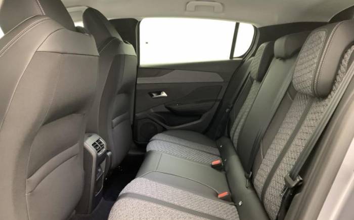 PEUGEOT 308 NOUVELLE BLUEHDI 130CH S S EAT8 ALLURE