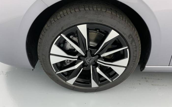 PEUGEOT 308 NOUVELLE BLUEHDI 130CH S S EAT8 ALLURE