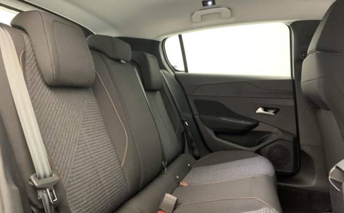 PEUGEOT 308 NOUVELLE BLUEHDI 130CH EAT8 STYLE