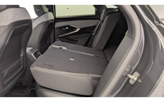 PEUGEOT 3008 HYBRID 145 E-DCS6 GT