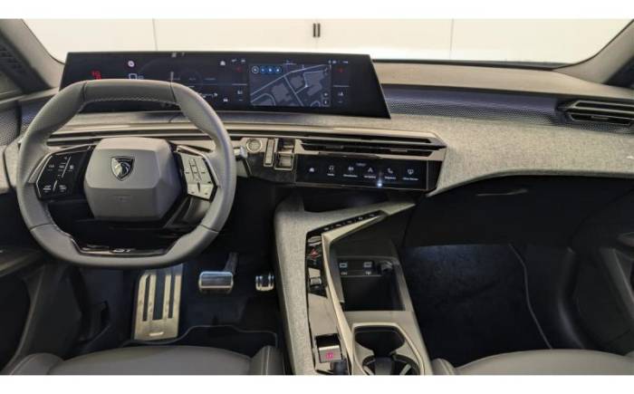 PEUGEOT 3008 HYBRID 145 E-DCS6 GT