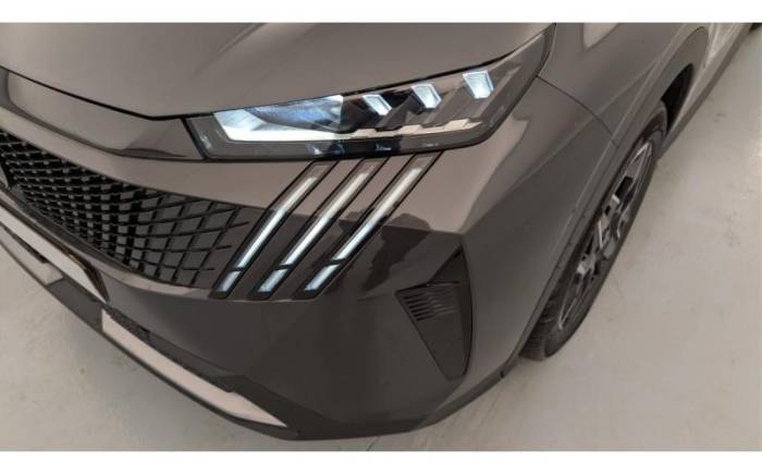 PEUGEOT 3008 HYBRID 145 E-DCS6 GT