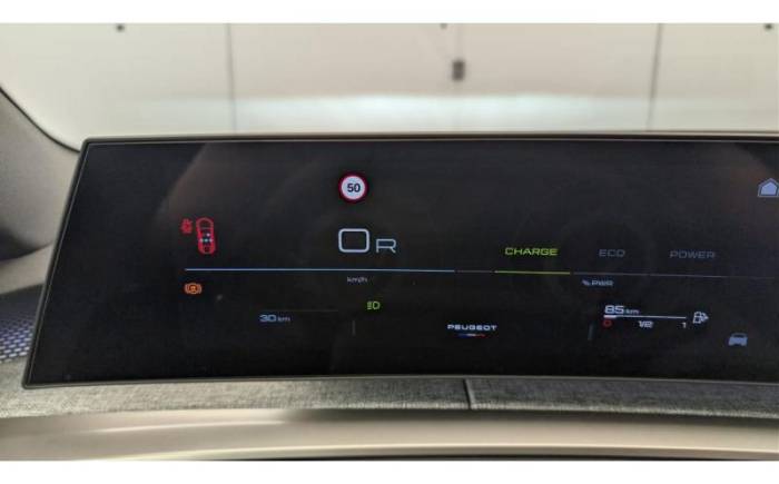 PEUGEOT 3008 HYBRID 145 E-DCS6 GT