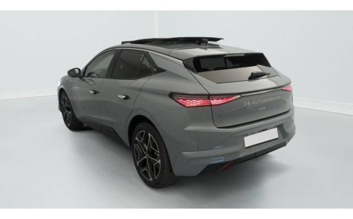 DS N 4 HYBRIDE 145 E-DCT6 ETOILE - ALCANTARA