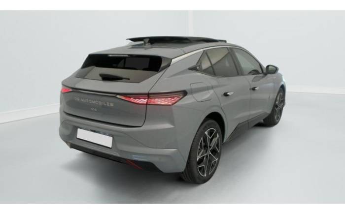 DS N 4 HYBRIDE 145 E-DCT6 ETOILE - ALCANTARA