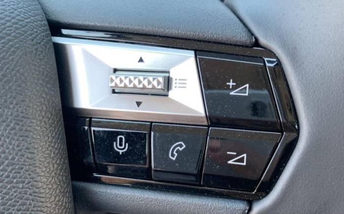 DS N 4 HYBRIDE 145 E-DCT6 ETOILE - ALCANTARA