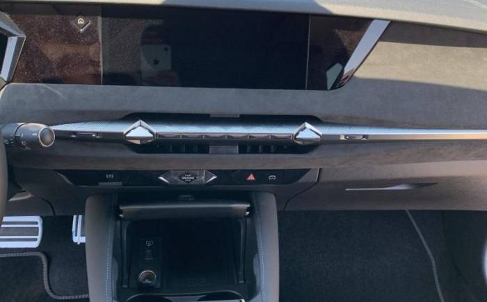 DS N 4 HYBRIDE 145 E-DCT6 ETOILE - ALCANTARA