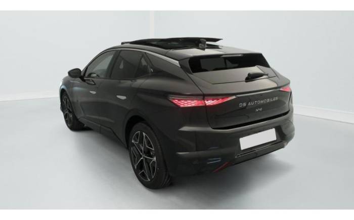DS N 4 HYBRIDE 145 E-DCT6 ETOILE - ALCANTARA