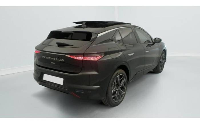 DS N 4 HYBRIDE 145 E-DCT6 ETOILE - ALCANTARA