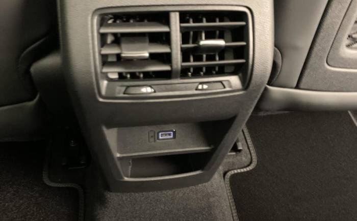 DS N 4 HYBRIDE 145 E-DCT6 ETOILE - ALCANTARA