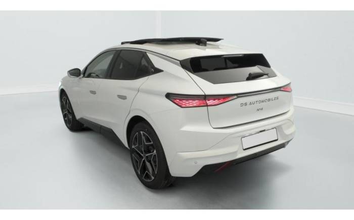DS N 4 HYBRIDE 145 E-DCT6 ETOILE - ALCANTARA