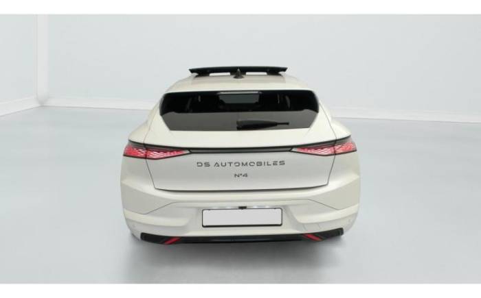 DS N 4 HYBRIDE 145 E-DCT6 ETOILE - ALCANTARA