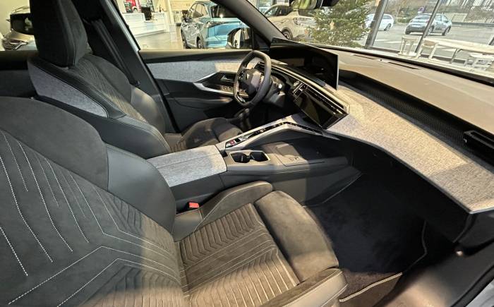 PEUGEOT 3008 Hybrid 145 e-dcs6 gt *** 28 % de remise - rare option sieges alcantara electriques a memoire agr con