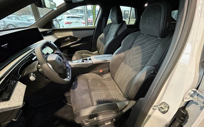 PEUGEOT 3008 Hybrid 145 e-dcs6 gt *** 28 % de remise - rare option sieges alcantara electriques a memoire agr con