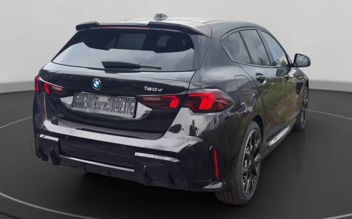 BMW Serie 1 f70 120d 163 ch dkg7 m sport