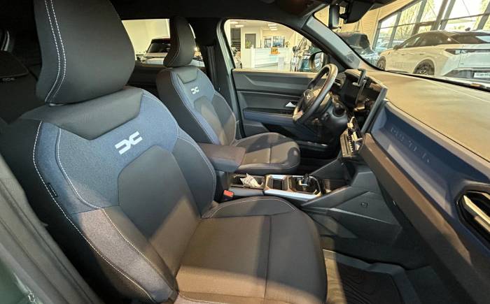 DACIA DUSTER Hybrid 140 journey *** promotion du mois ***