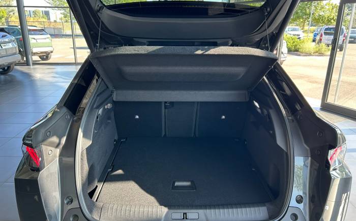 PEUGEOT 3008 Hybrid 145 e-dcs6 gt *** toit panoramique ouvrant et alcantara ***