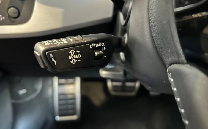 AUDI A4 AVANT 40 tdi 190 s tronic 7 quattro s line *** malus paye - 4 roues motrices ***