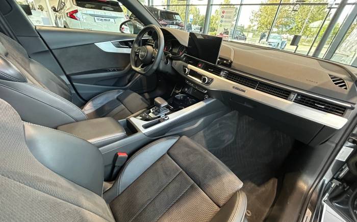 AUDI A4 AVANT 40 tdi 190 s tronic 7 quattro s line *** malus paye - 4 roues motrices ***