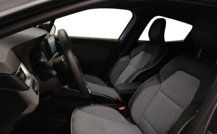 RENAULT CLIO V E-tech full hybrid 145 ch gsr2 techno
