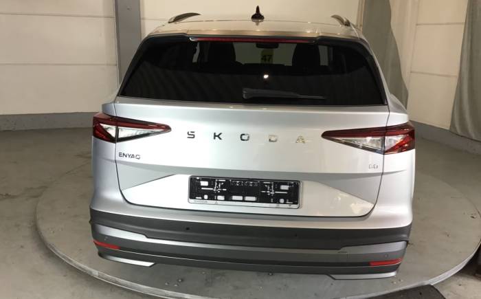 SKODA Enyaq Iv 60 - 5p loft