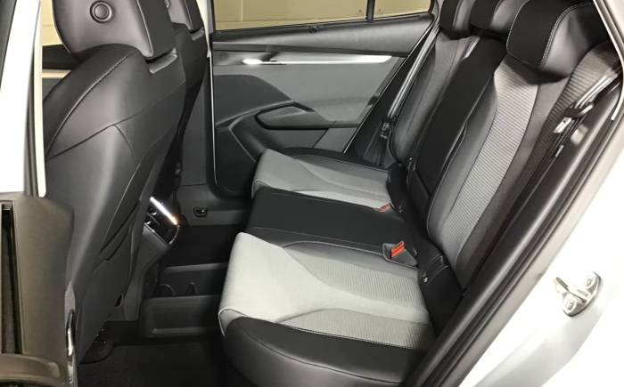 SKODA Enyaq Iv 60 - 5p loft