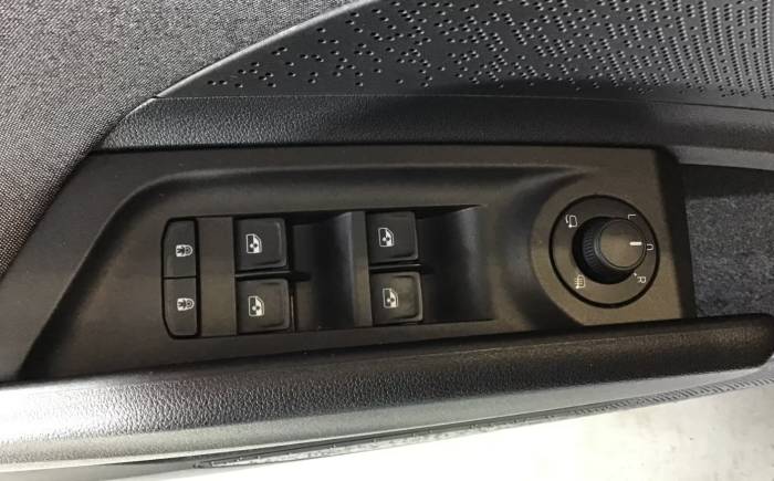 SKODA Enyaq Iv 60 - 5p loft