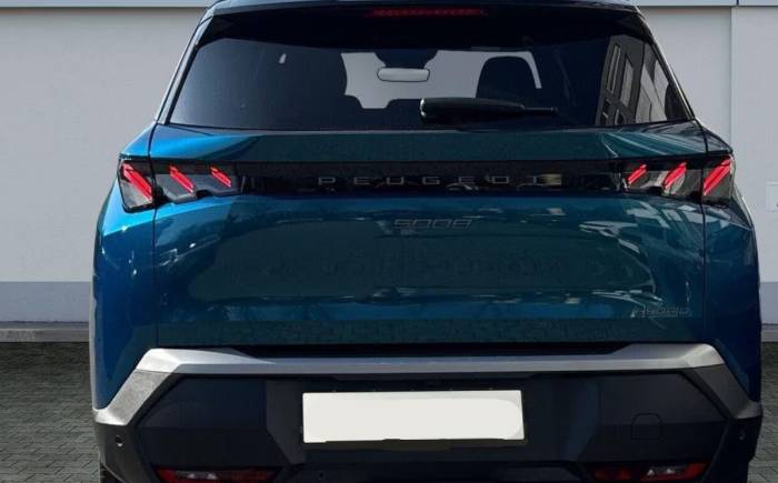 PEUGEOT 5008 Hybrid 145 ch e-dcs6 gt