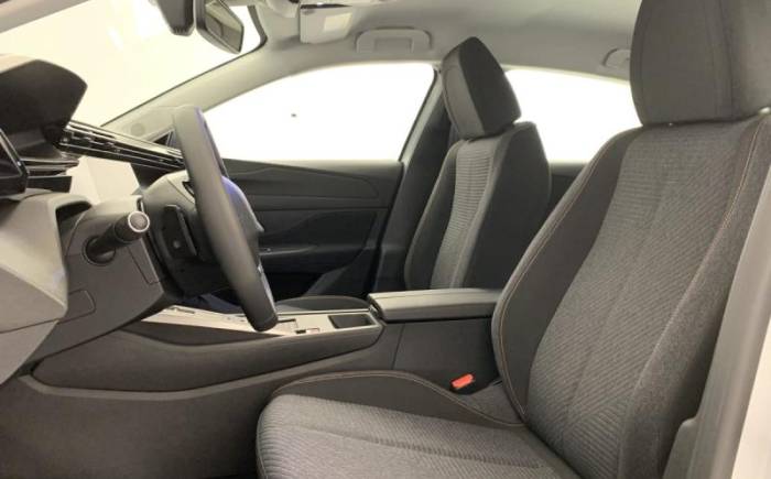 PEUGEOT 308 NOUVELLE BLUEHDI 130CH EAT8 STYLE