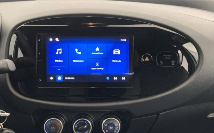 TOYOTA Aygo x 1.0 VVT-I 72 S-CVT DYNAMIC