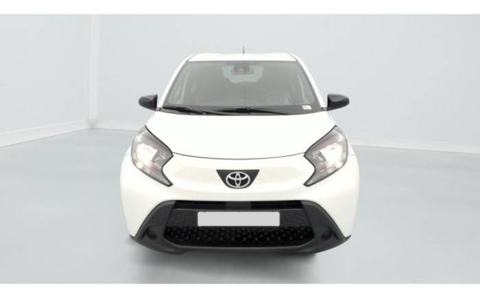 TOYOTA Aygo x 1.0 VVT-I 72 S-CVT DYNAMIC