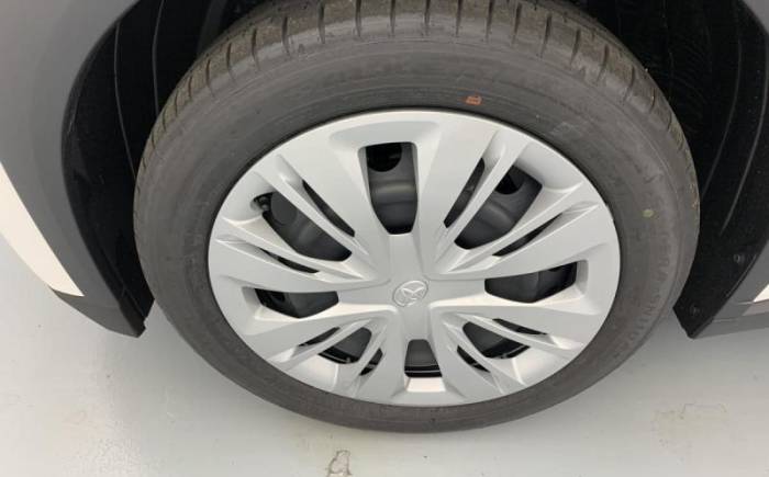 TOYOTA Aygo x 1.0 VVT-I 72 S-CVT DYNAMIC