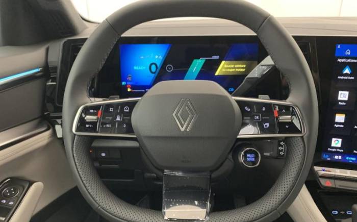 RENAULT ESPACE VI ESPACE FULL HYBRID E-TECH 200 CH 7PL ICONIC